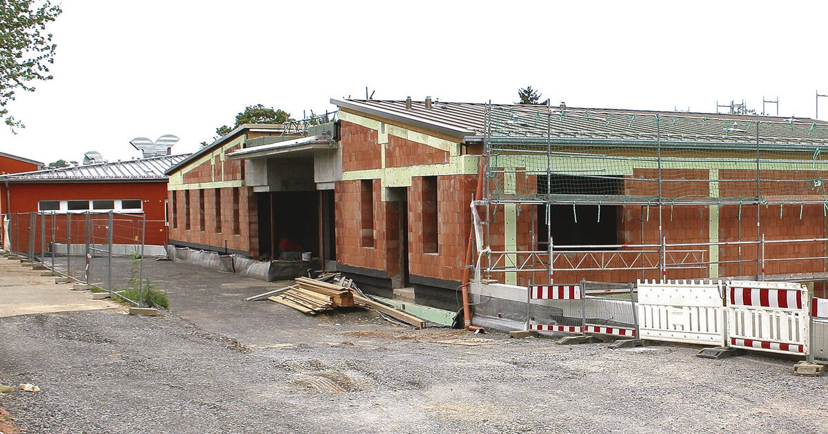 Wiesenbach Kostensteigerungen beim Neubau für Schule und Kindergarten