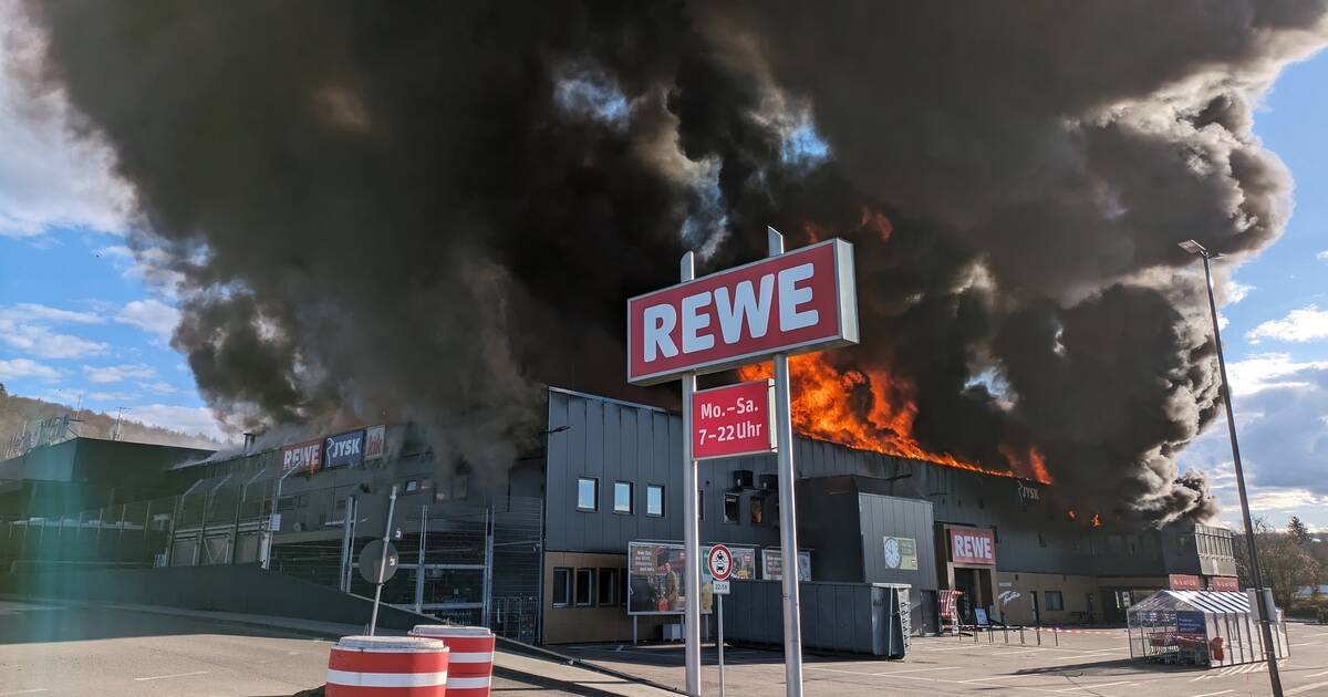 Vollbrand In Neckarelz Startseite RNZ Rhein Neckar Zeitung Rhein