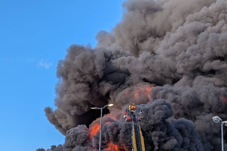 Vollbrand In Neckarelz Startseite Rnz Rhein Neckar Zeitung Rhein