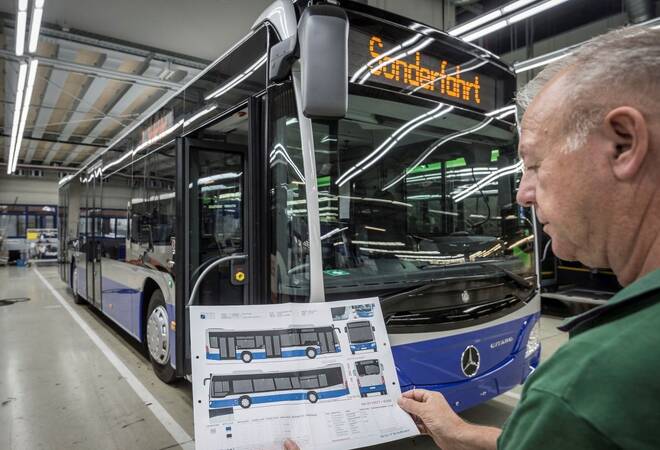 
		Daimler:  Evobus Mannheim muss sparen
		
