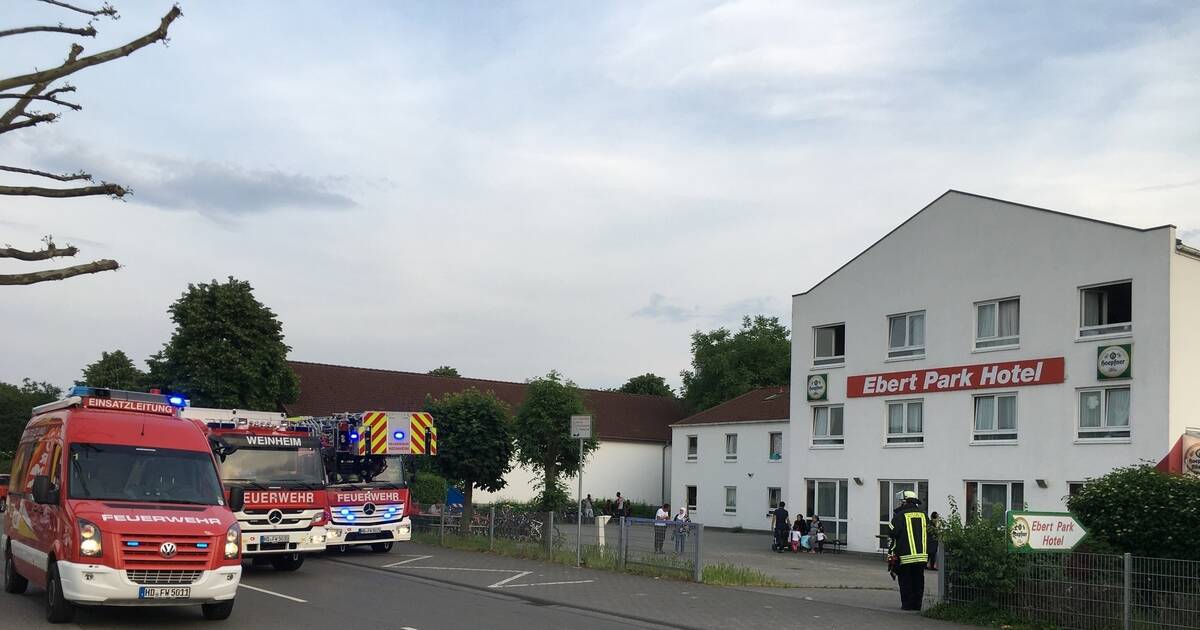 Feuerwehr Weinheim Fehlalarme In Fl Chtlingsunterk Nften Weiter H Ufig