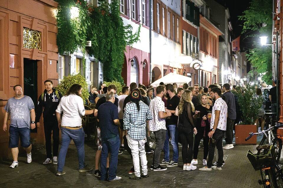 Anwohner drohen Noch strengere Sperrzeiten für Heidelberg Altstadt