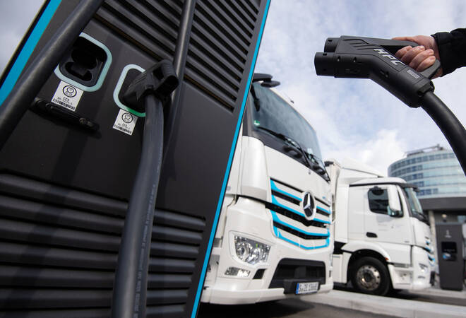 Batterien Aus Mannheim Daimler Baut Elektro Lkw Eactros Ab 2021 In