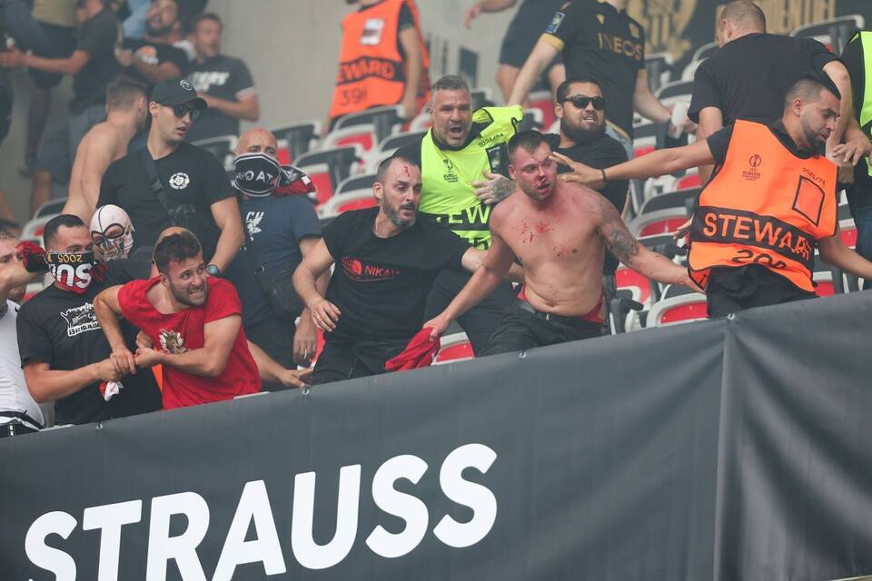Conference League Psg Verurteilt Randale Von Ultras Vor Köln Spiel In Nizza Fußball 