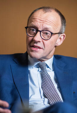 CDU-Chef Im RNZ-Interview: Warum Friedrich Merz Nicht Von Kanzler Olaf ...