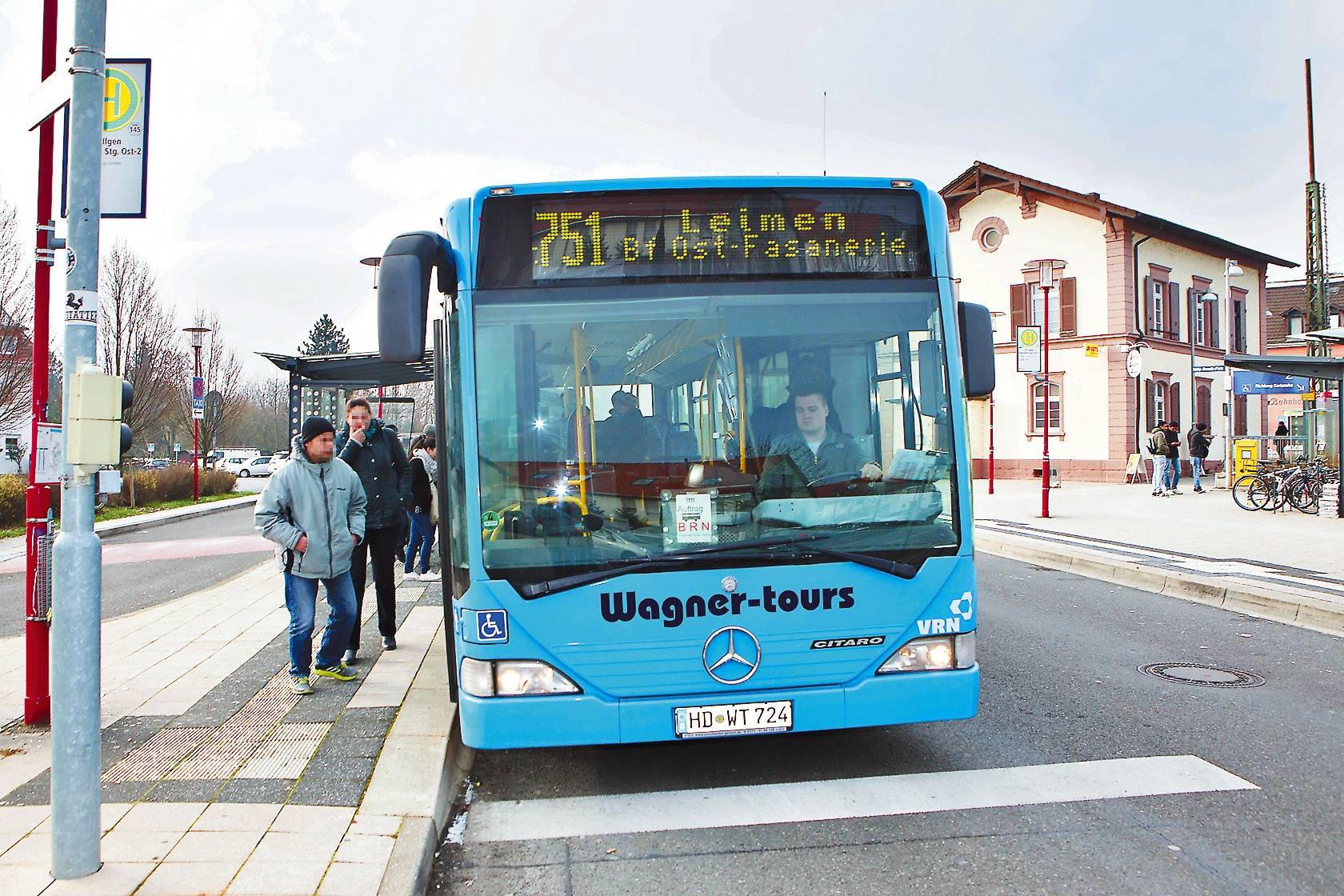 SBahnhof St.Ilgen Wenn der Bus kommt, ist die Bahn weg