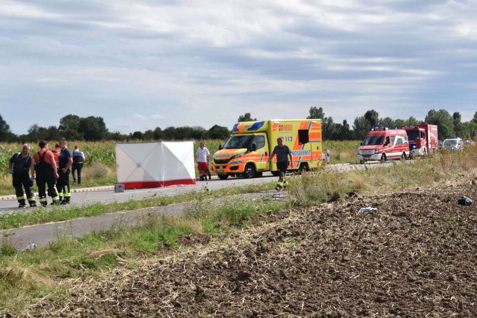 Heddesheim Fahrerflucht Nach T Dlichem Unfall Mit Radfahrer