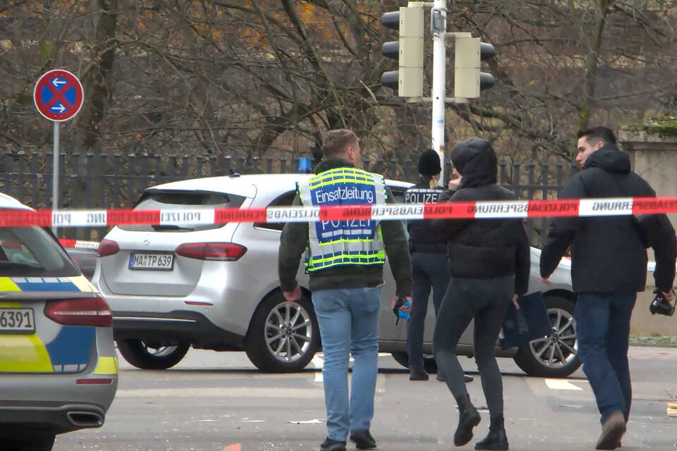 Mannheim: Mann Muss Nach Messerangriff Auf Nachbarn In Psychiatrie ...