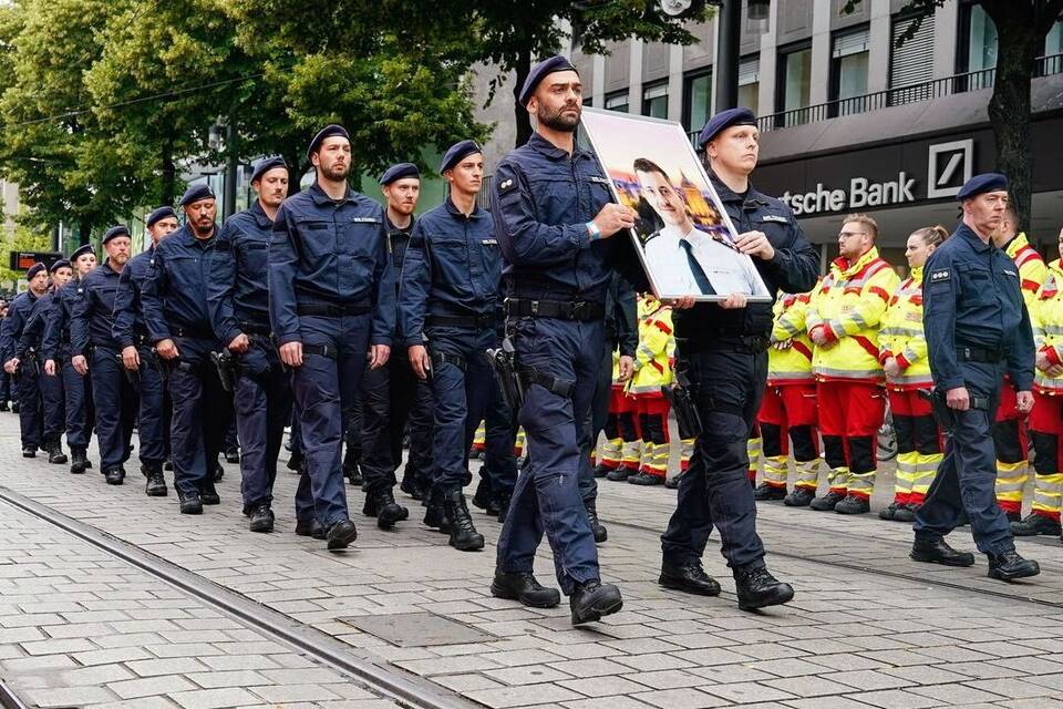 Mannheimer Marktplatz: Staatsanwalt Prüft Nach Messerattacke Sechs ...