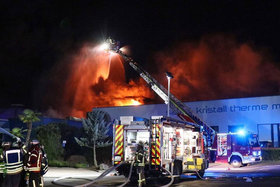 Millionenschaden nach Brand in Erlebnisbad