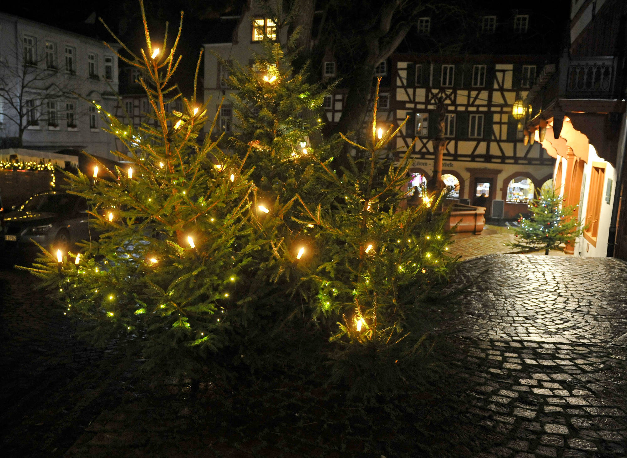 Weinheimer Weihnachtsmarkt bietet Kultur und Handgemachtes Bergstraße