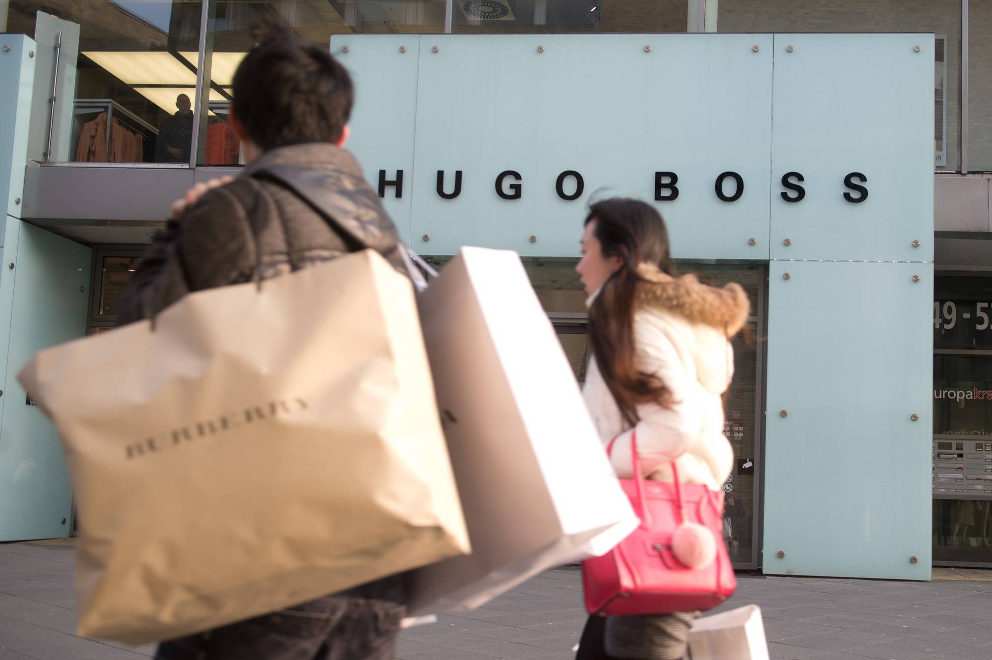 Hugo Boss Kurzt Nach Gewinnruckgang Dividende Wirtschaft Regional Rnz