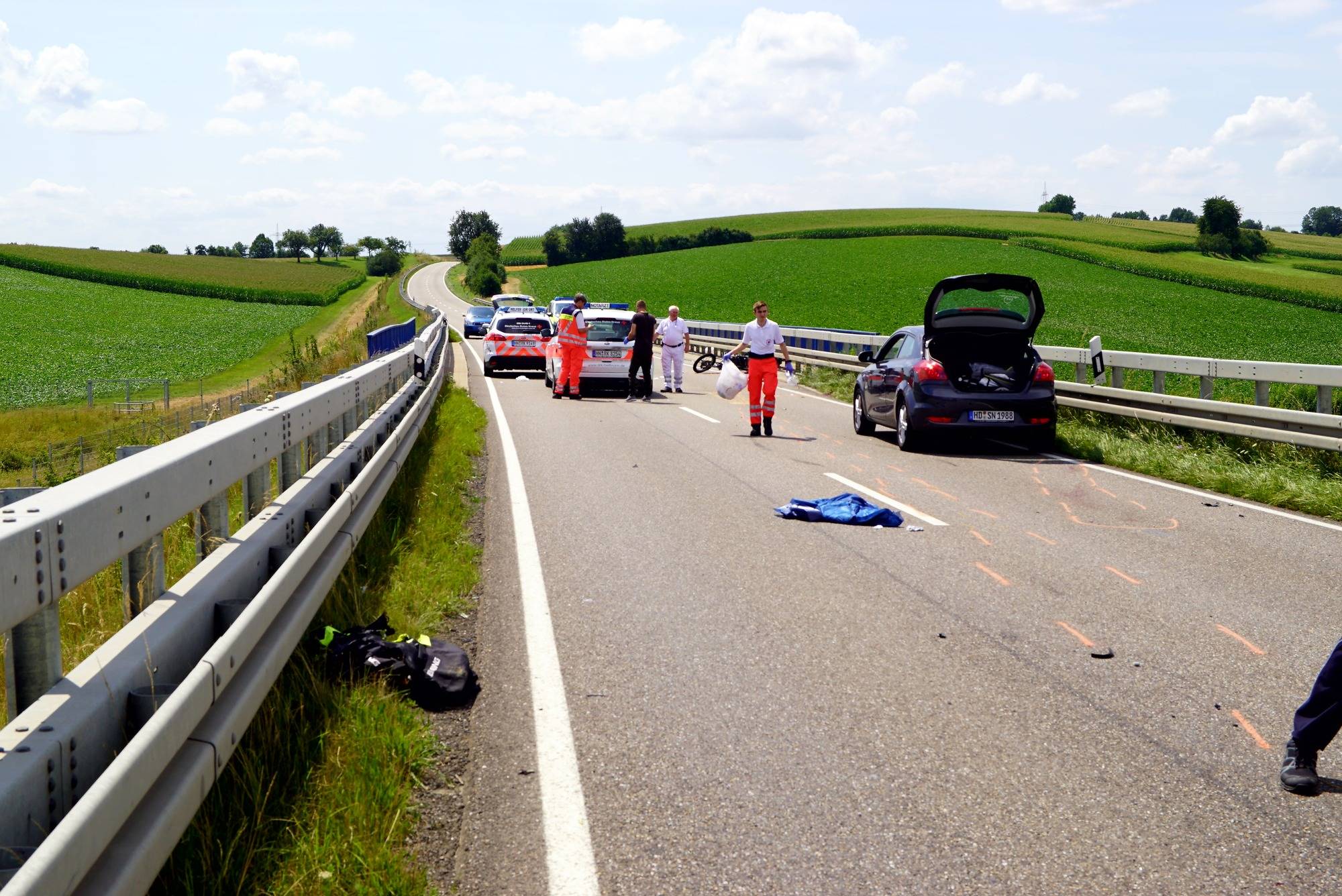 unfall bei eppingen richen motorradfahrer uberholte und prallte in gegenverkehr rhein neckar zeitung regionalnachrichten rnz