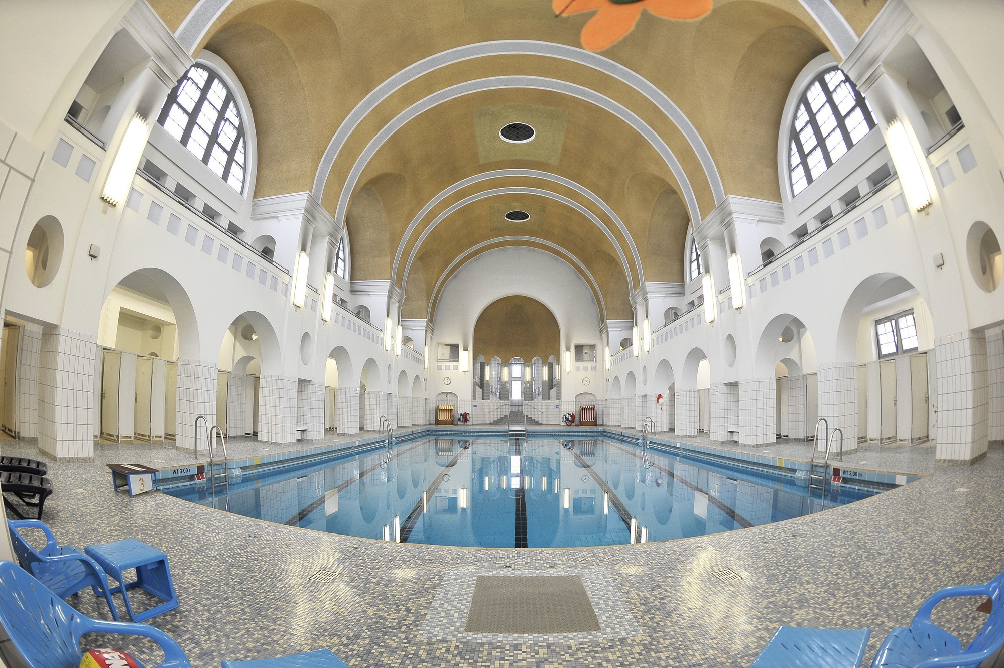 In frauen mannheim für schwimmbad Mannheim