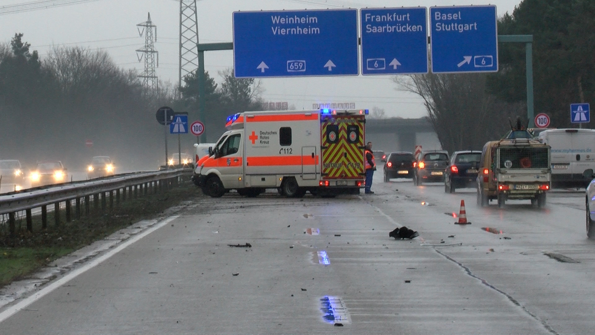 B 38 Bei Mannheim: Crash Beim Spurwechsel - Polizeibericht Mannheim - RNZ