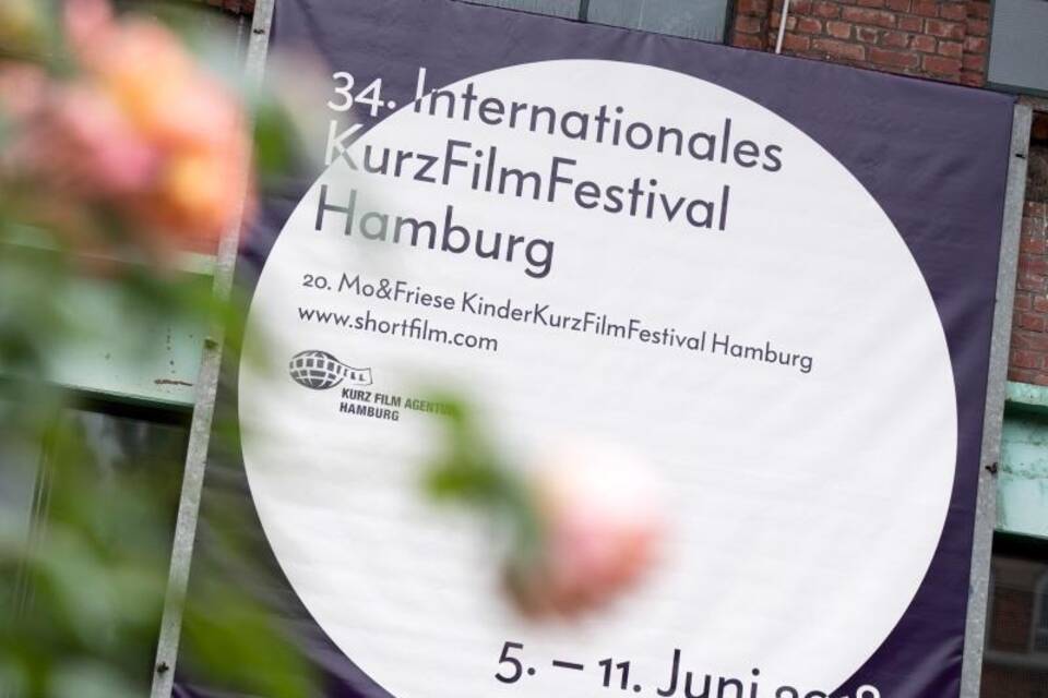 «Da Fliegt Das Kino Weg»: Kurzfilmfestival In Hamburg Beginnt - Kultur ...