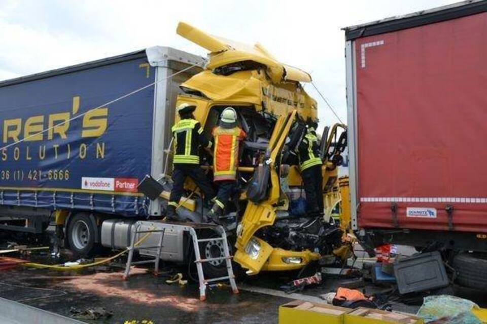 Hockenheim: Teilsperrung Der A61 Richtung Speyer Nach Lkw-Unfall ...