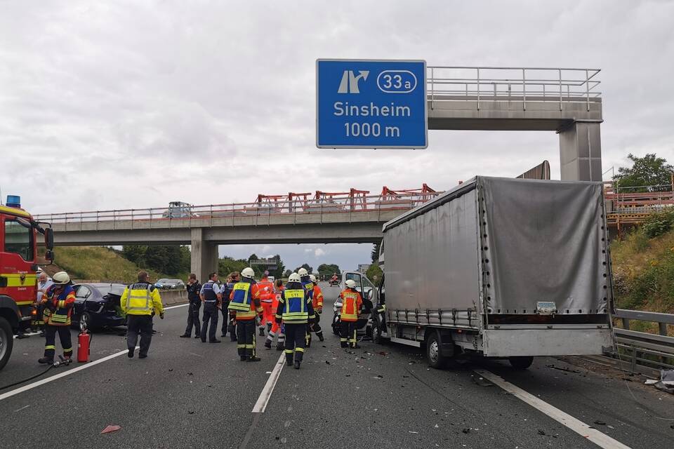 A6 Bei Sinsheim Autobahn Nach Unfall Voll Gesperrt Update Sinsheim Nachrichten Und 1790